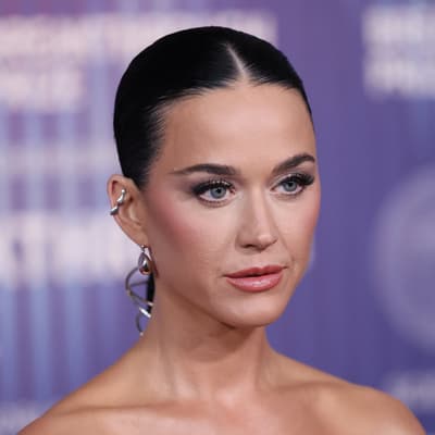 Katy Perry's Tour Choreography Goes Viral, Stealing the Spotlight